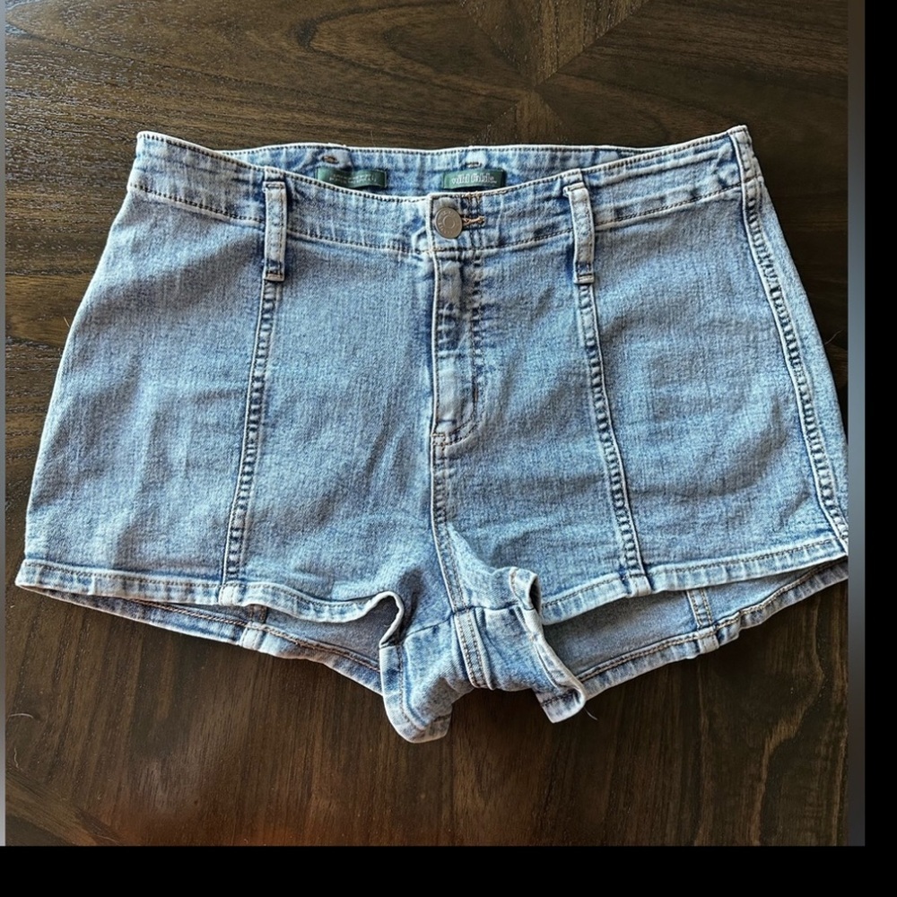 Wild Fable Womens Shorts Size 8 Denim Blue Shortie Mini Festival Grunge Retro
